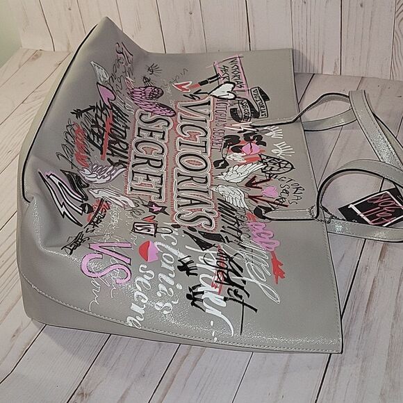 VS Fall 2018 Collection Graffiti Tote Grey With Wristlet Limited Edition - Picture 8 of 10